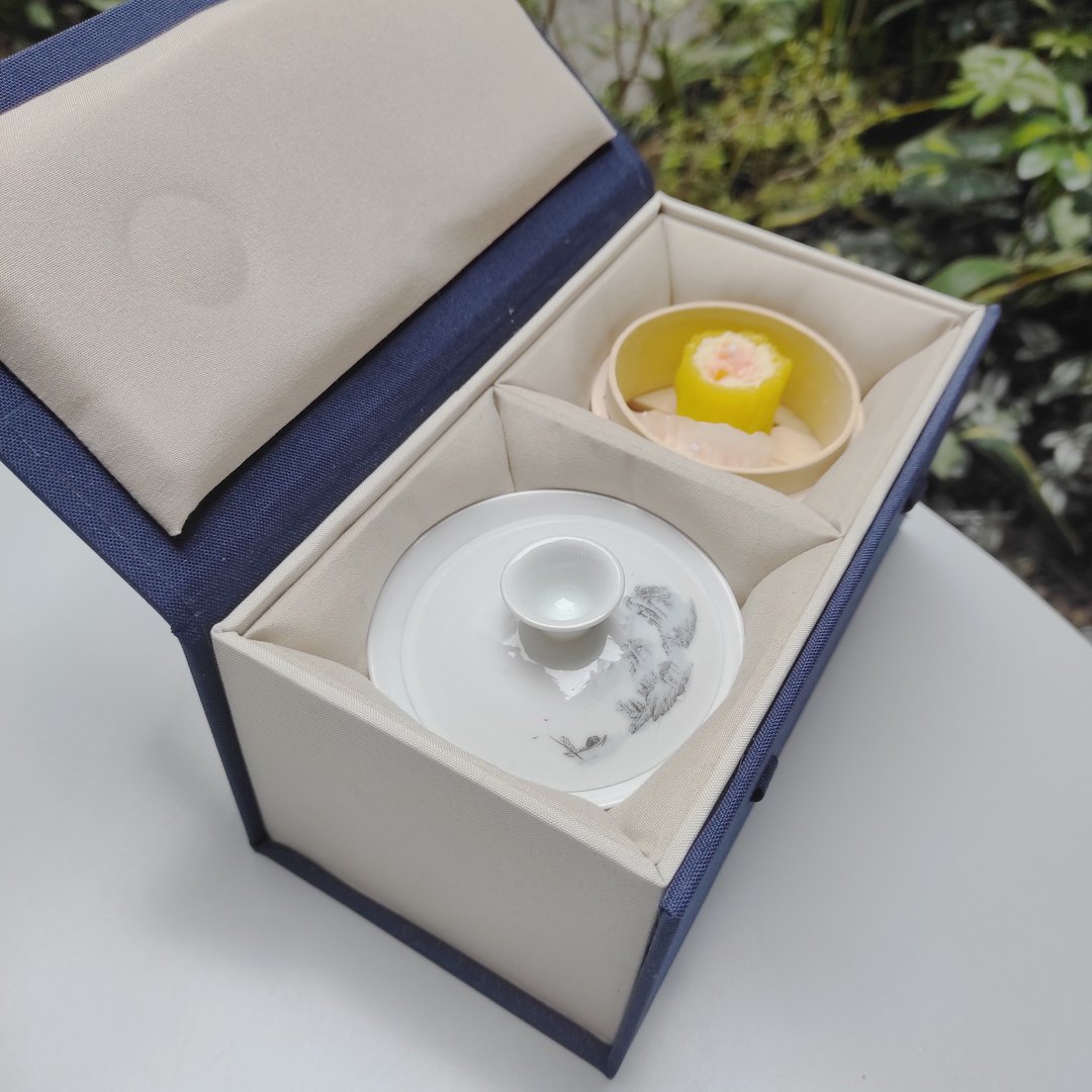 香港手信 (配礼盒) - 一盅两件 - 点心蜡烛及茶香蜡烛 - 蜡烛/烛台 - 蜡 白色