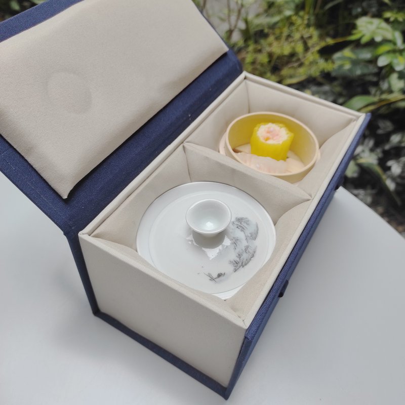 香港手信 (配礼盒) - 一盅两件 - 点心蜡烛及茶香蜡烛 - 蜡烛/烛台 - 蜡 白色
