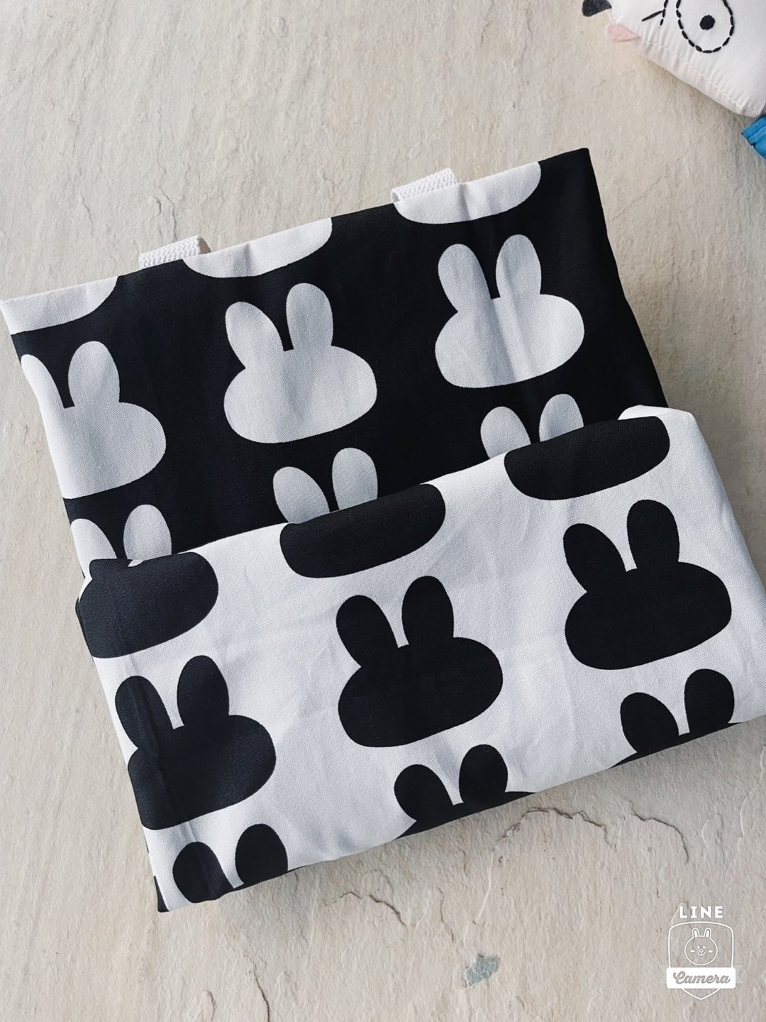 风格棉麻系列。黑白黑白小兔兔。外出好用的小提袋 - 妈妈包 - 棉 黑色