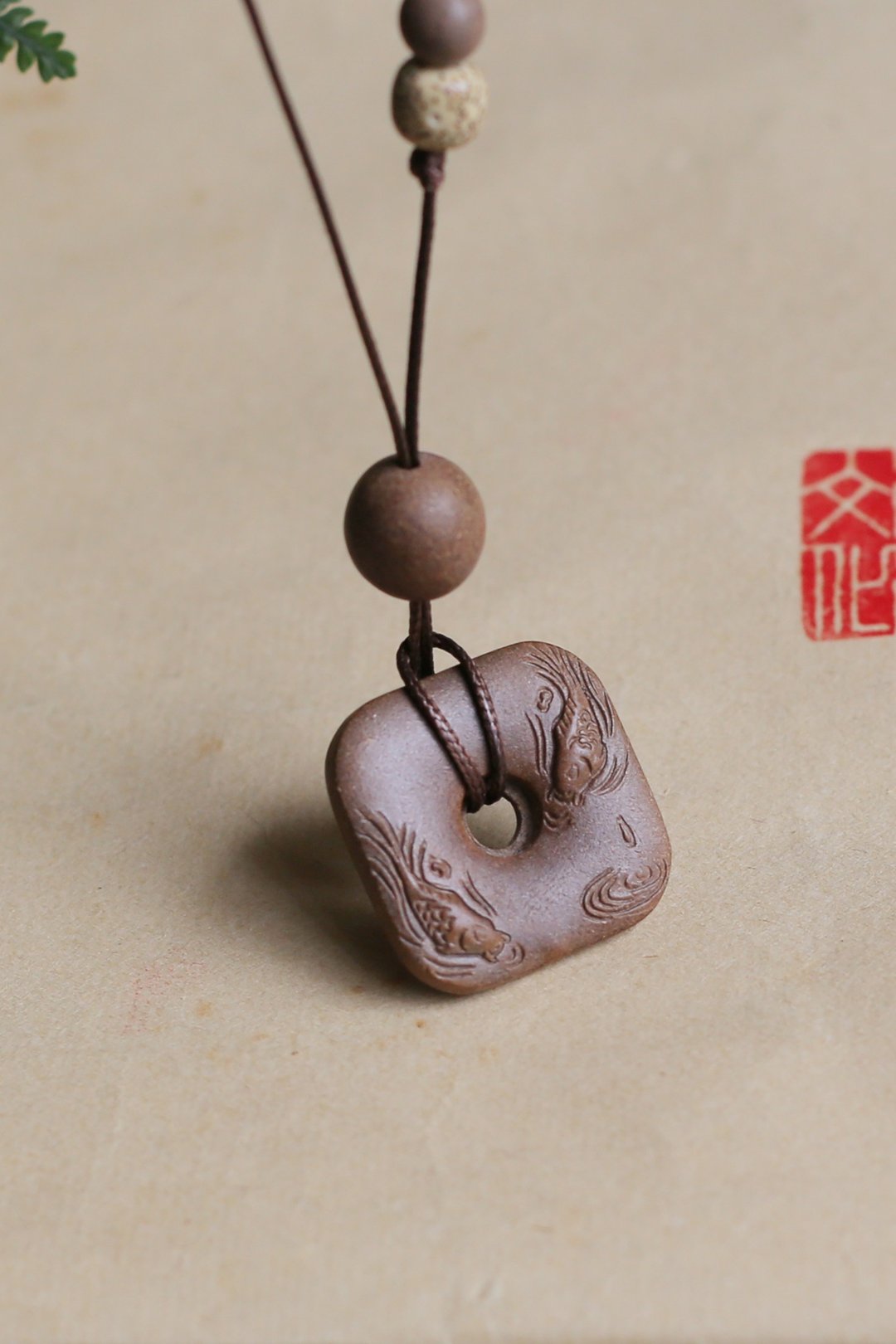 壹染指香品 | 木樨香 双鱼 平安扣项链 | 一物一图 - 项链 - 植物．花 咖啡色