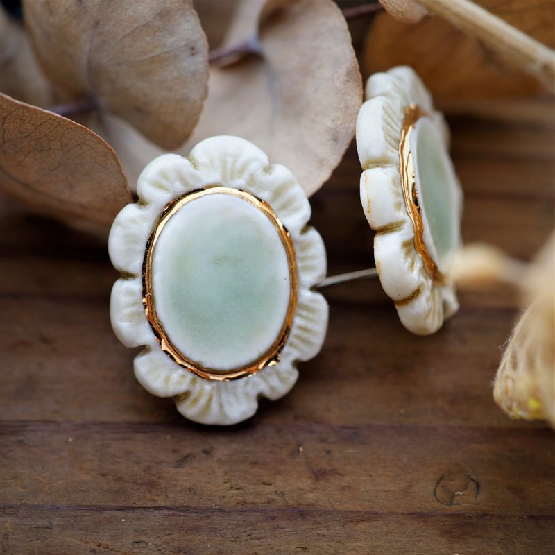 Oval White P - 耳环/耳夹 - 陶 