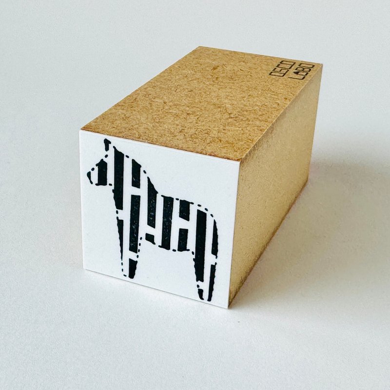 变装Dala Horse【Dress-up Dalahäst】Bark stripe - 印章/印台 - 橡胶 