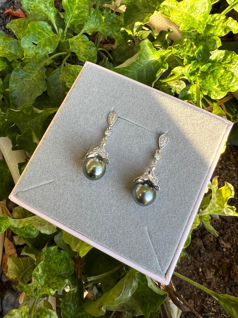 。华丽水晶灯。大溪地海水珍珠。独有天然墨水绿。925纯银耳环。 - 耳环/耳夹 - 珍珠 黑色