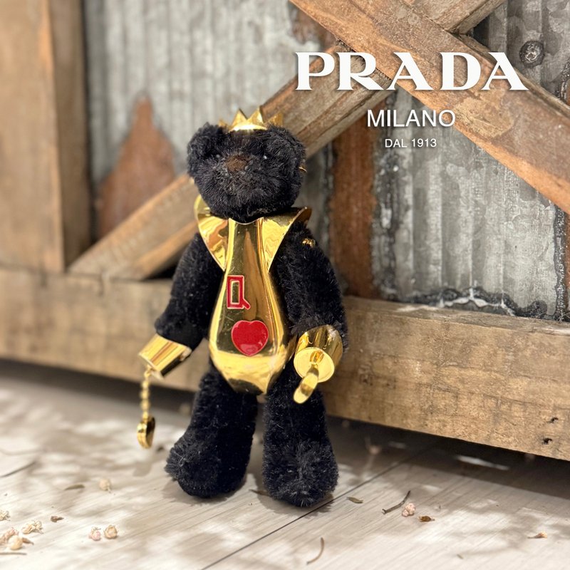 稀有美品 PRADA 泰迪金色皇冠盔甲小熊钥匙圈挂饰 - 钥匙链/钥匙包 - 其他金属 金色