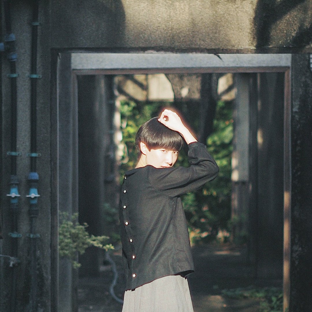 linen scallop collar blouse : black - 女装上衣 - 棉 黑色