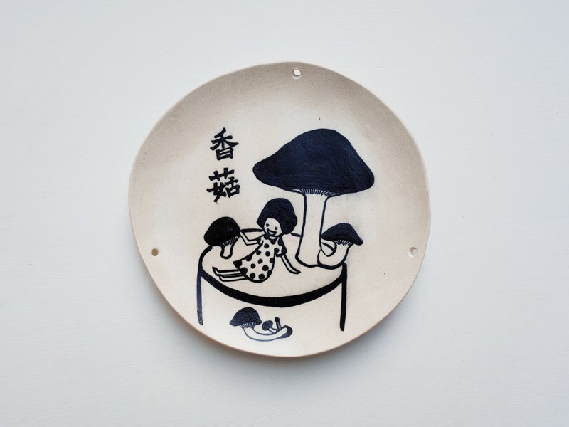 手绘陶盘创作－香菇 - 盘子/餐盘/盘架 - 陶 黑色