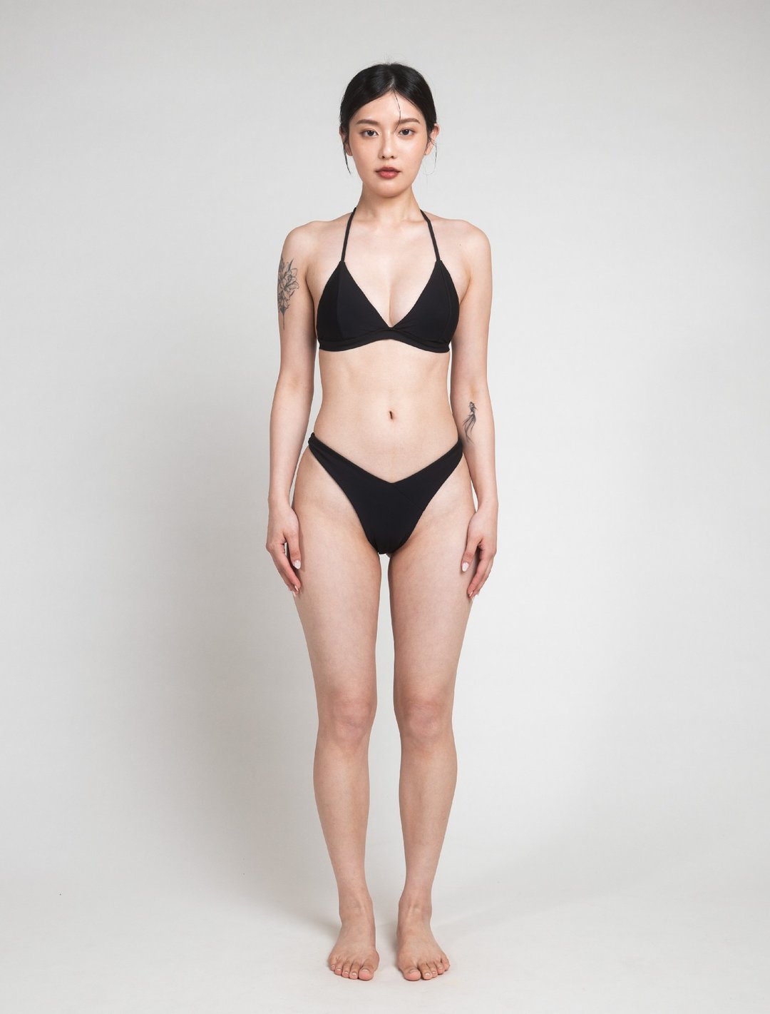 Black 经典黑 / 简约拼接 三角补晒上衣 / Top - 女装泳衣/比基尼 - 其他材质 黑色