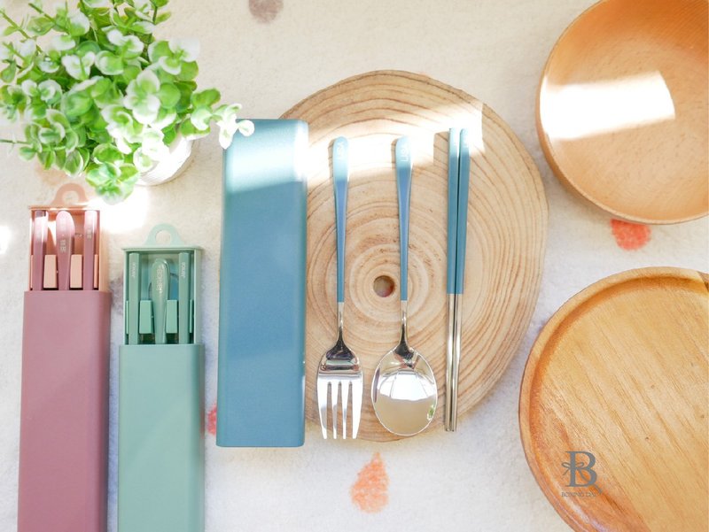 马卡龙不锈钢三件式餐具组(海沁蓝)  定制化/圣诞礼物/企业礼 - 筷子/筷架 - 不锈钢 蓝色