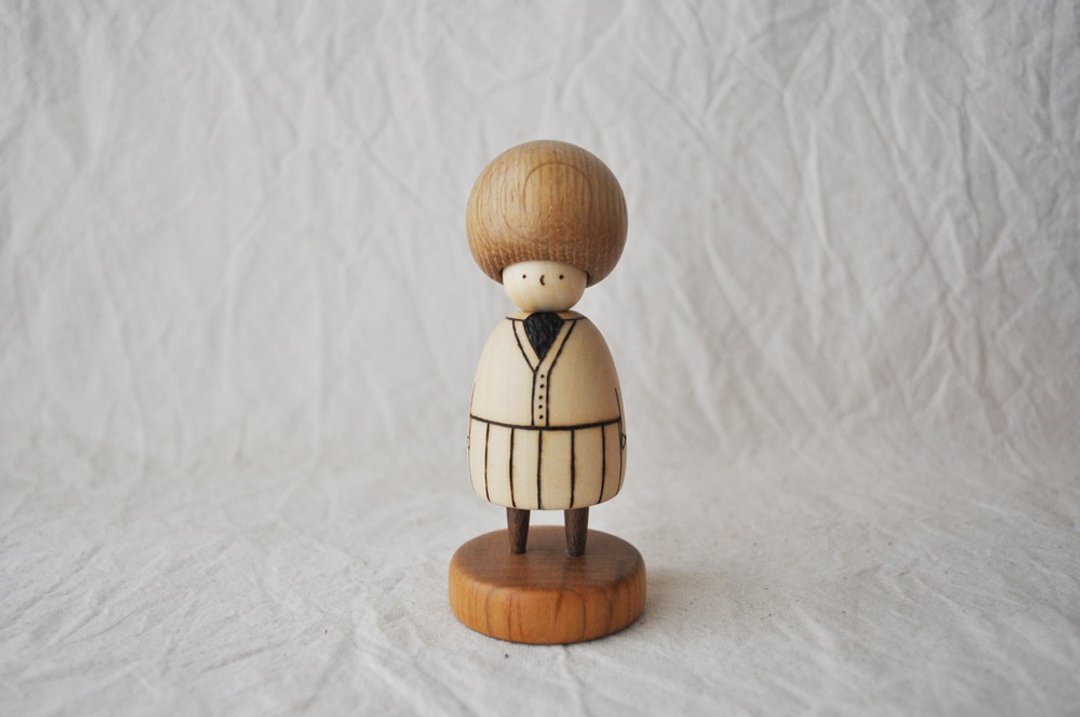 Mushroom girl Kokeshi 2 - 玩偶/公仔 - 木头 卡其色