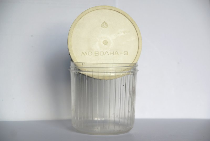 Lens box case for MC Volna-9 lens LZOS logo plastic USSR - 相机 - 塑料 透明