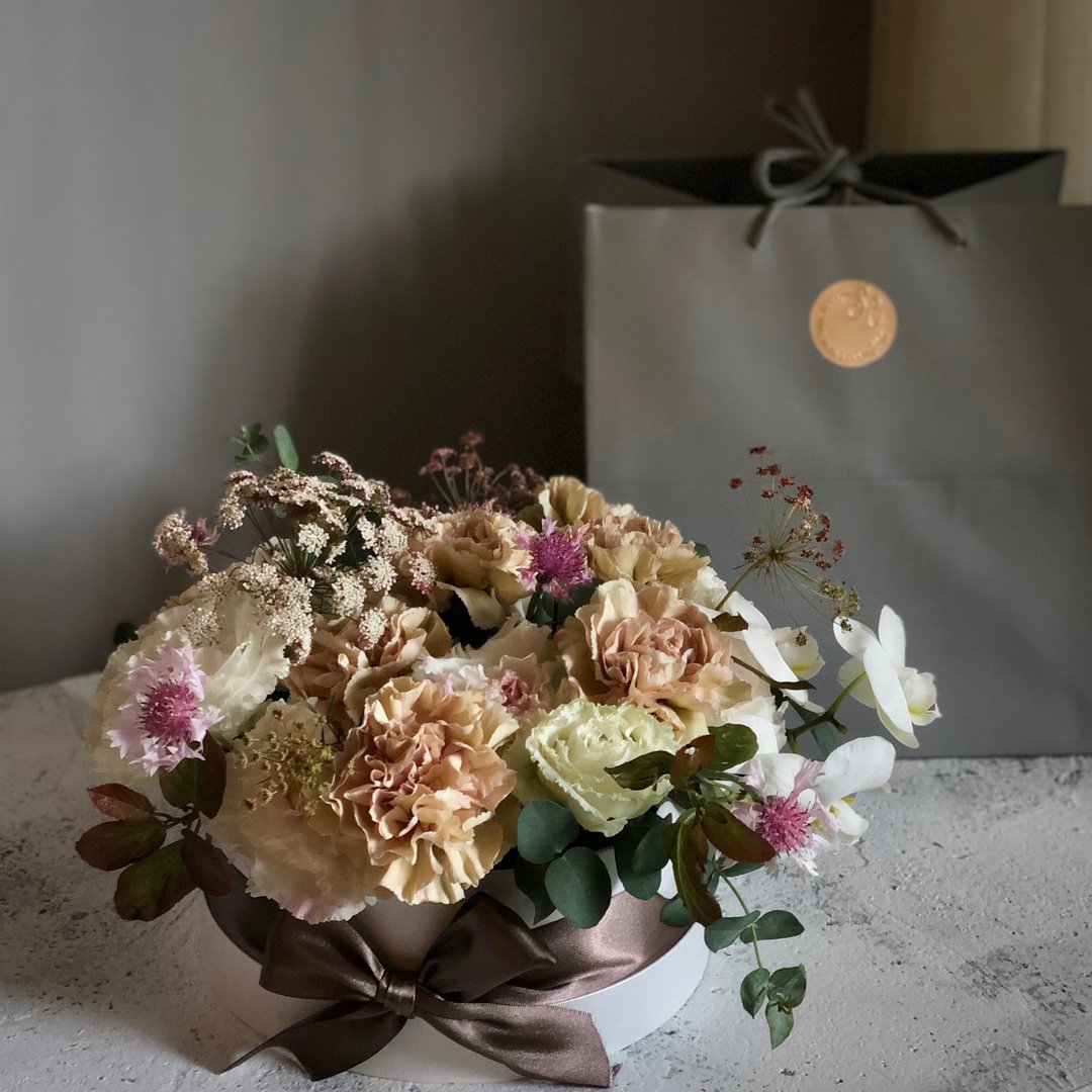 SCgift 母亲节圆形花礼盒 晨曦晓爱 - 干燥花/捧花 - 植物．花 