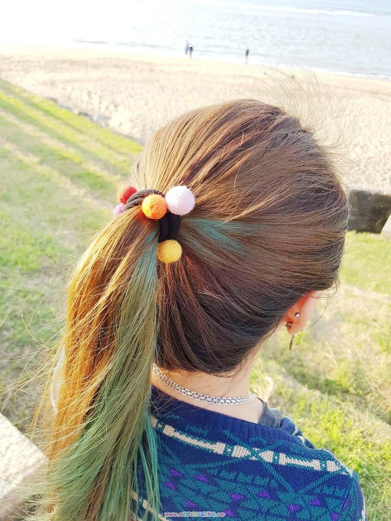 手作羊毛毡发饰 发束 发圈 - 发饰 - 羊毛 多色