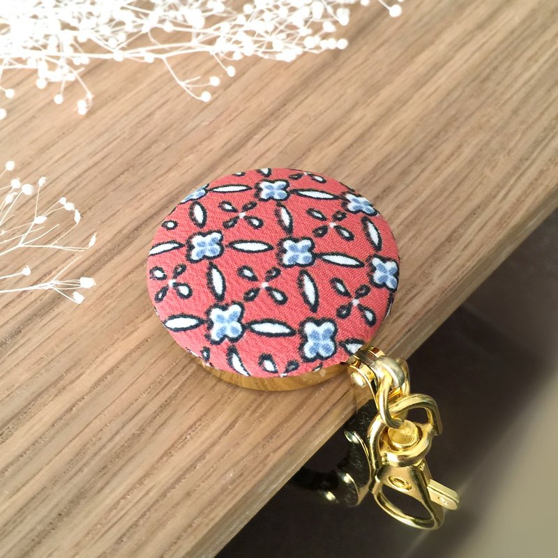 Bag hanger with Japanese Pattern - 吊饰 - 其他金属 黑色