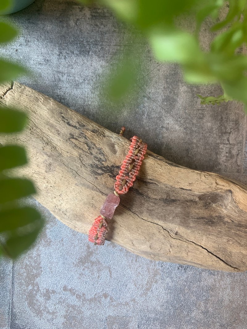 草莓晶原矿编织手环 - 手链/手环 - 半宝石 粉红色