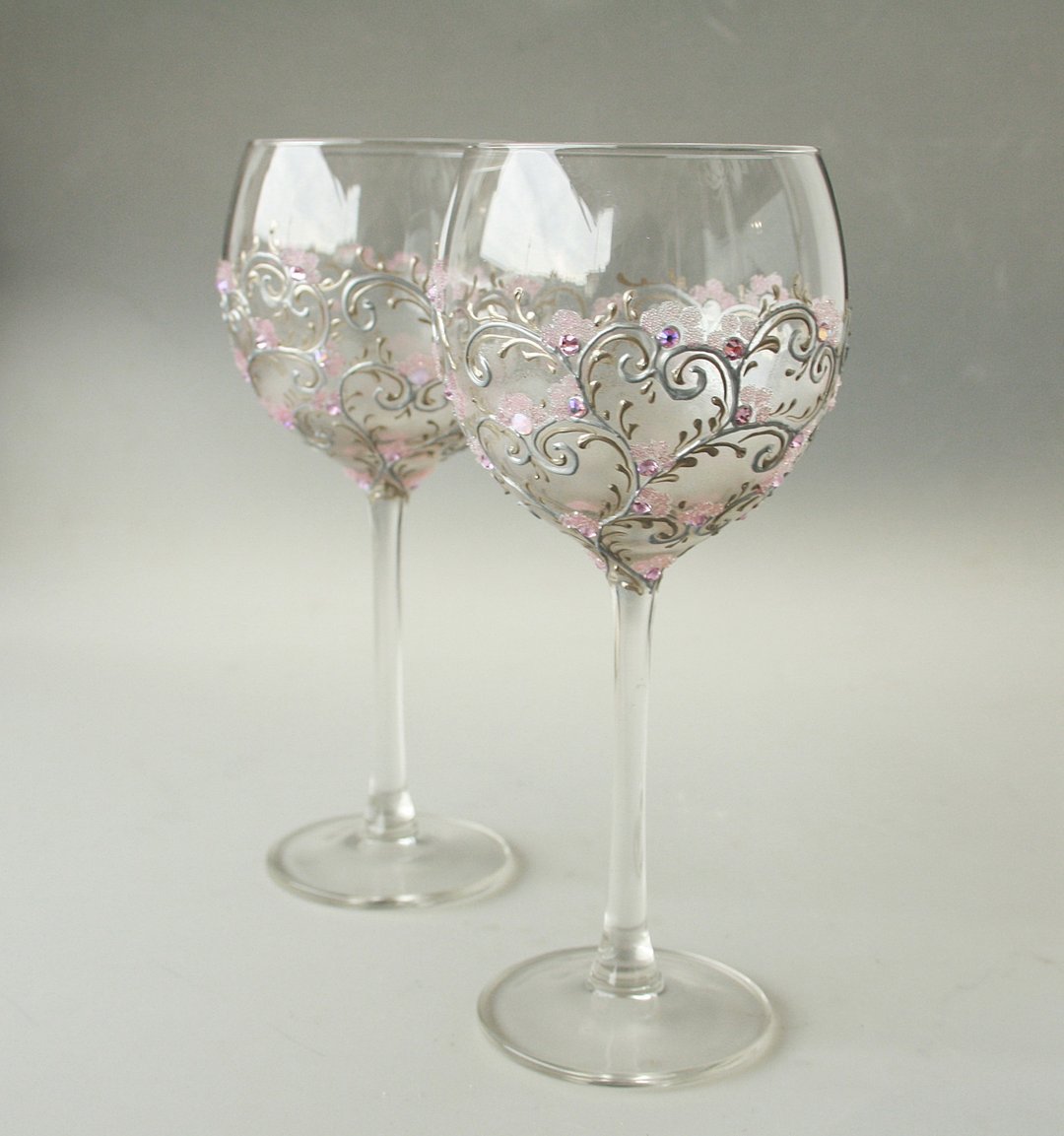 Wine Glasses Wedding Anniversary  Swarovski Crystals Hand painted set of 2 - 酒杯/酒器 - 玻璃 粉红色
