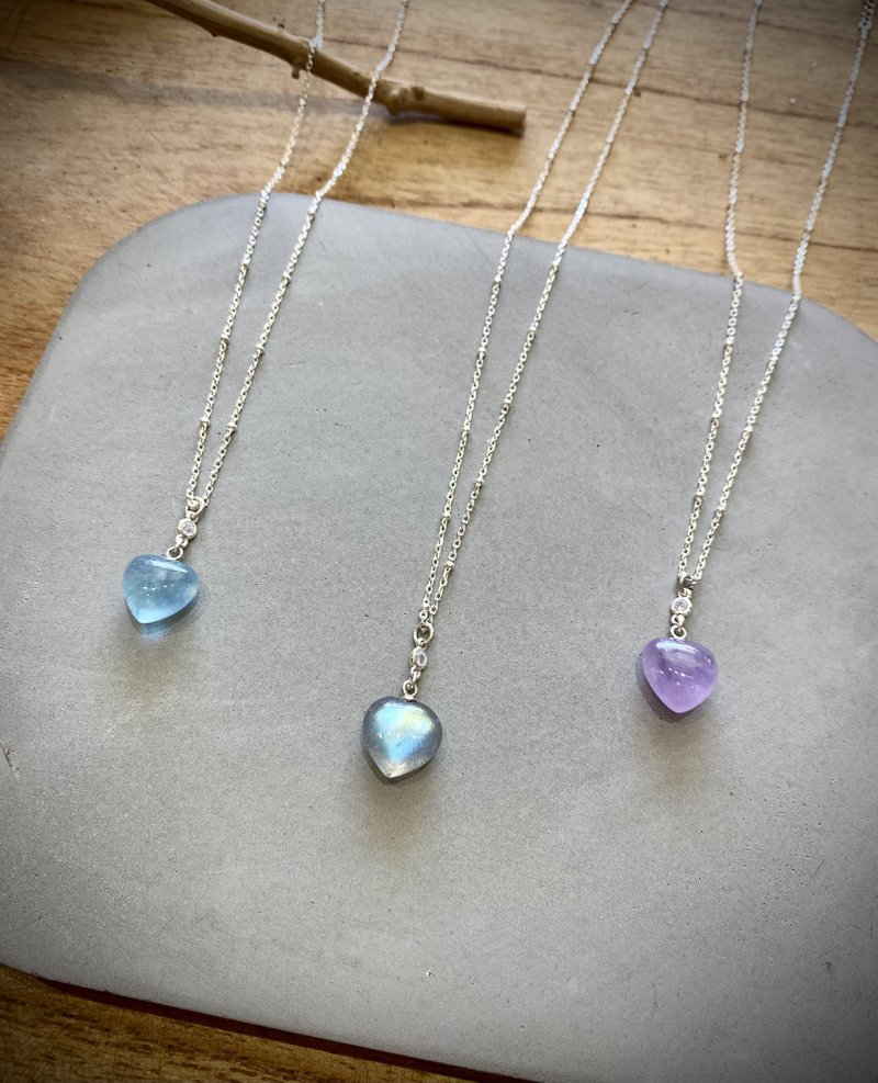 【圣诞饰品】爱心水晶矿石小项链 轻珠宝 925银 - 项链 - 水晶 紫色