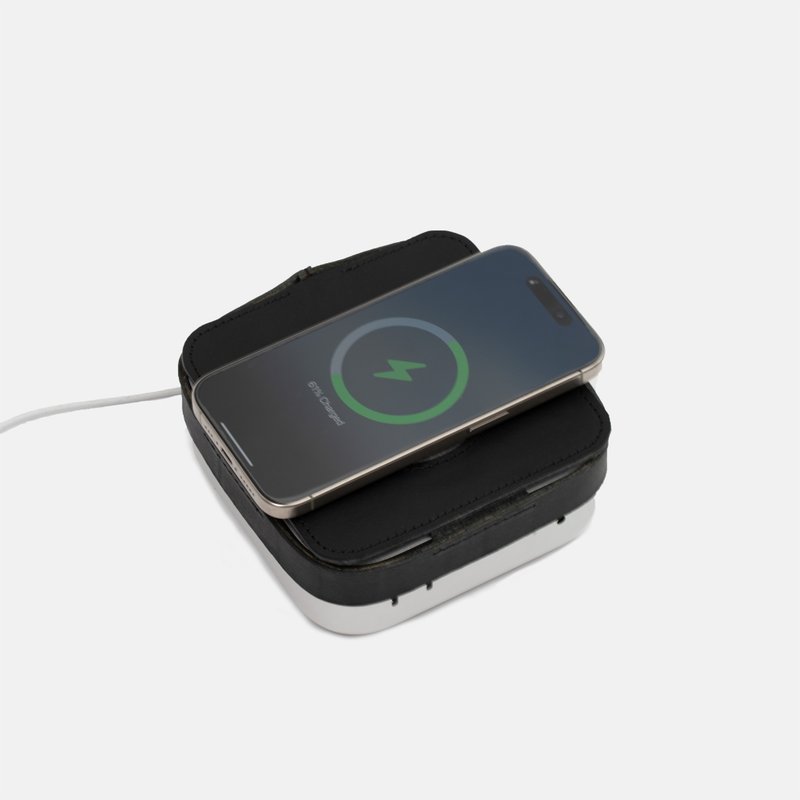 与 MagSafe 兼容的无线充电站 | Mac 迷你配件 - 手机充电及周边 - 真皮 黑色