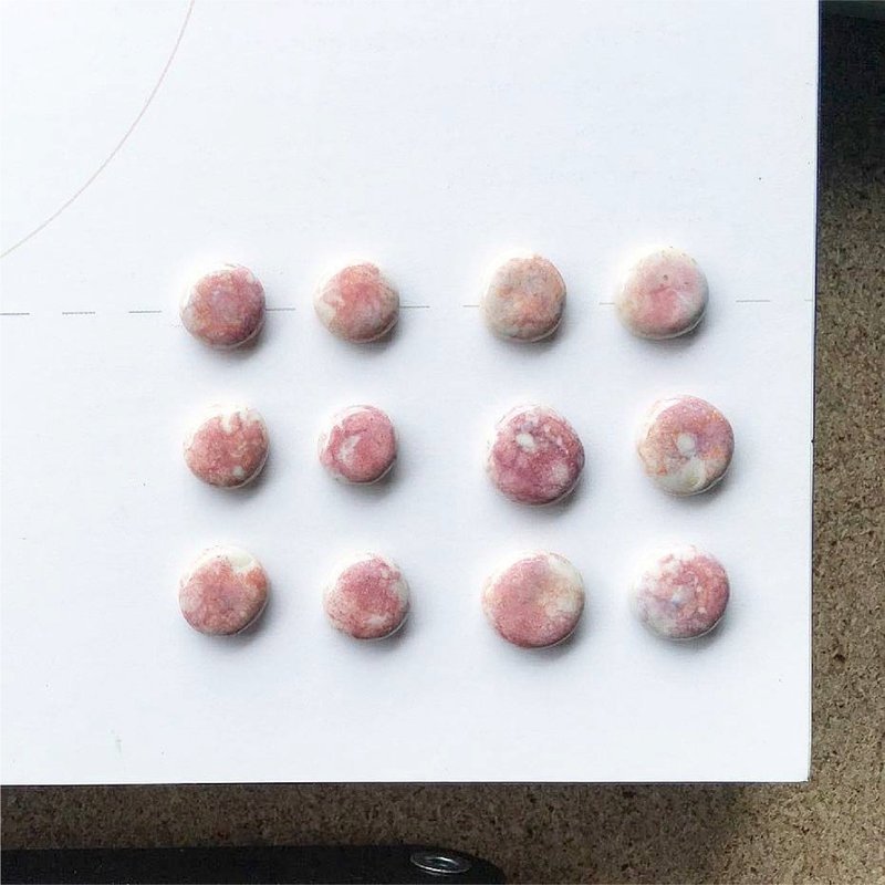 Ceramics earring (Peach) - 耳环/耳夹 - 陶 粉红色