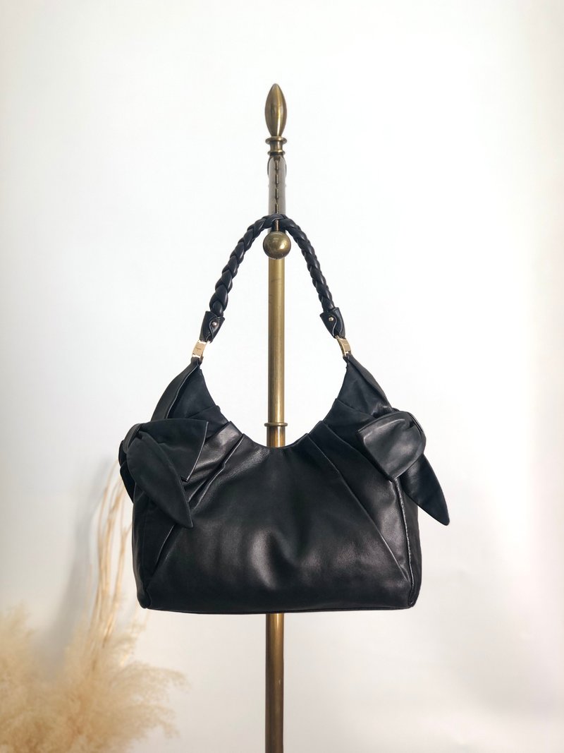 [日本直送，品牌二手包装] Salvatore Ferragamo 单肩包，黑Vara 皮革，丝带，复古，旧款 r8f2um - 侧背包/斜挎包 - 真皮 黑色