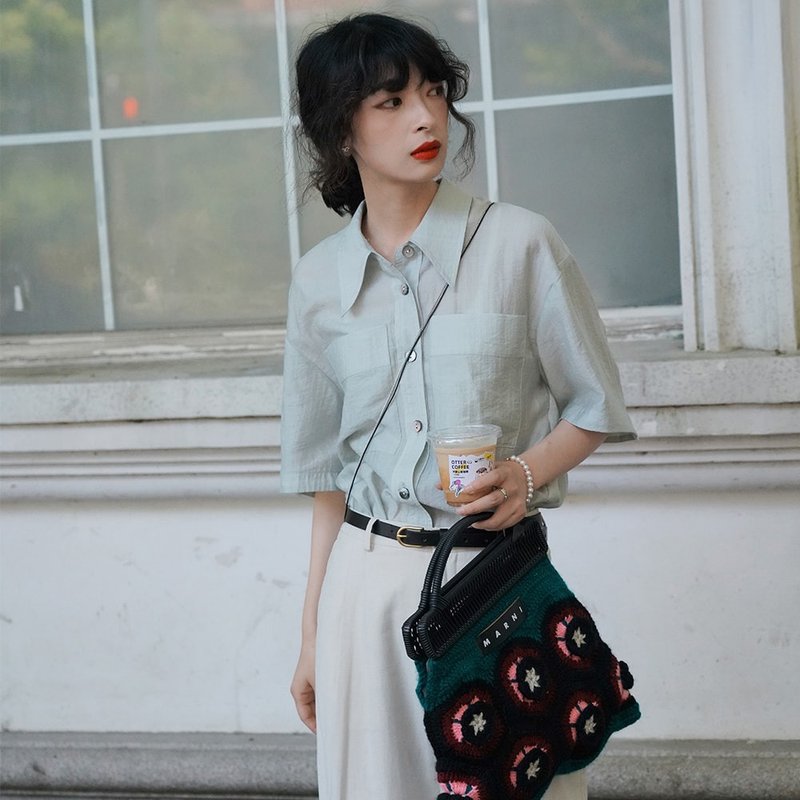 绿色大口袋翻领衬衫|衬衫|夏款|Sora-750 - 女装衬衫 - 其他人造纤维 绿色