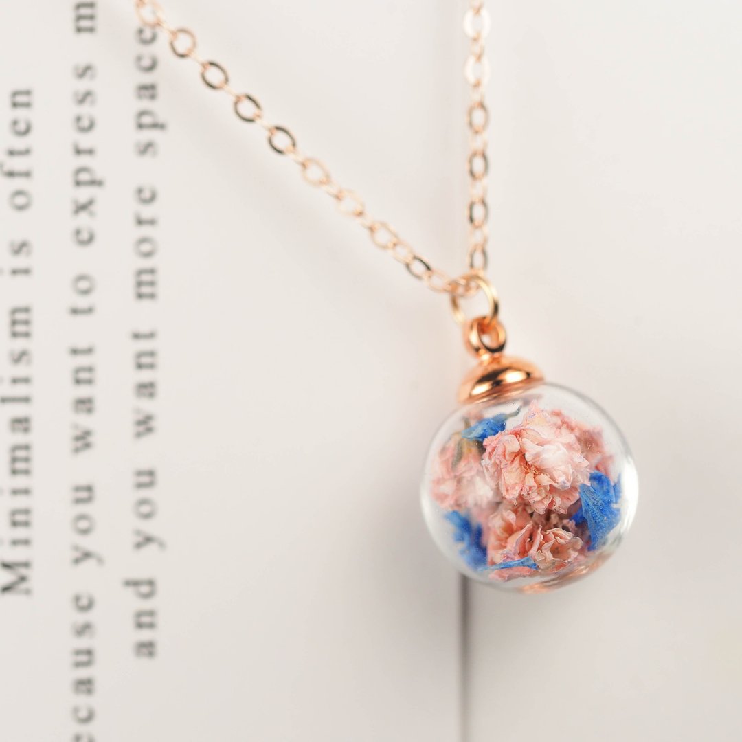 爱家作-OMYWAY宝蓝满天星花永生花玻璃球饰物颈链1.4cm - 颈链 - 玻璃 白色