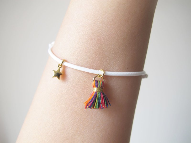 Rosy Garden 小流苏配星星白色蜡线绳手环 闺蜜情侣手绳 - 手链/手环 - 其他材质 白色