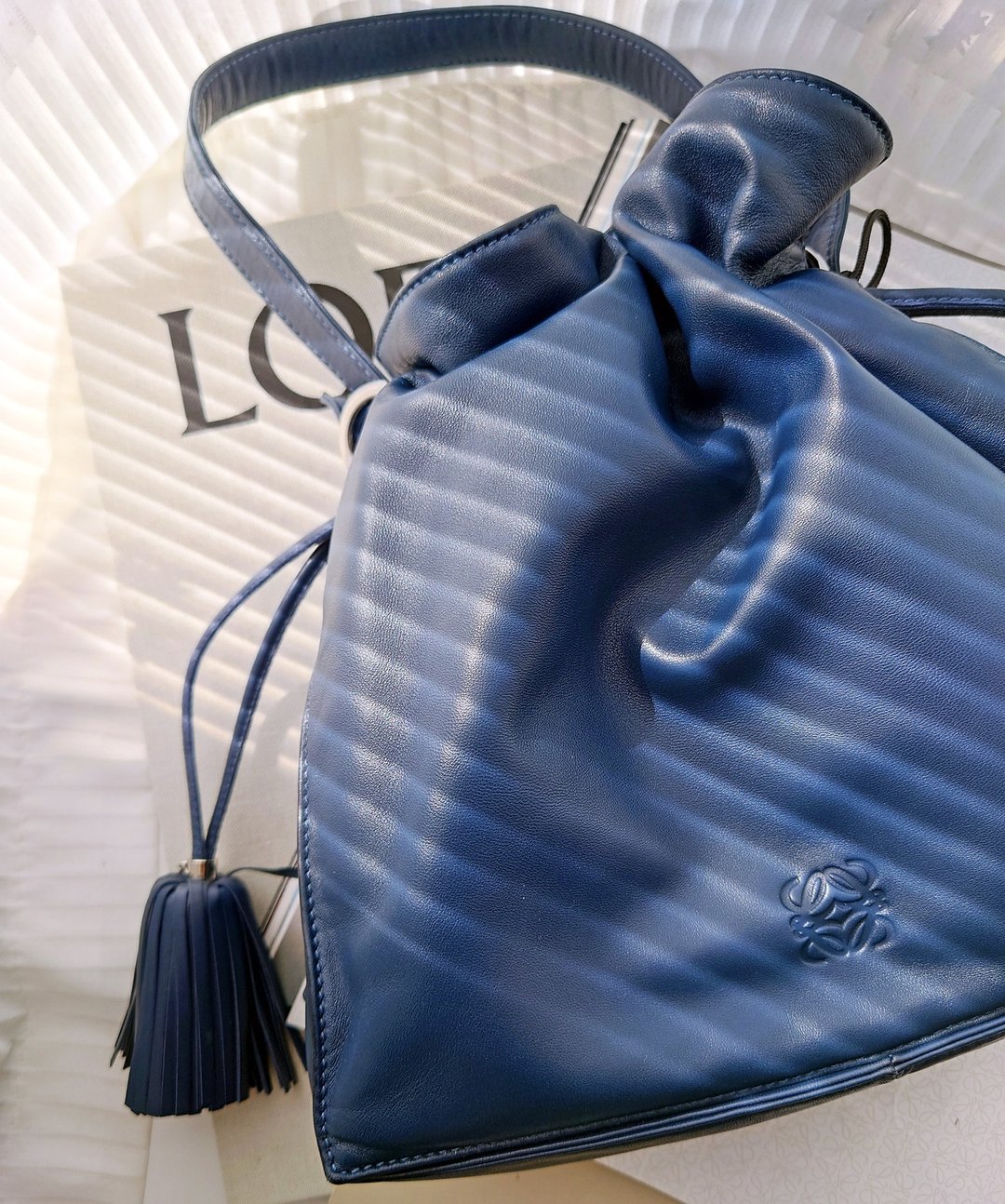 中古美品Loewe Flamenco海蓝流苏束口袋肩背包斜挎包单肩包束绳包 - 侧背包/斜挎包 - 真皮 蓝色