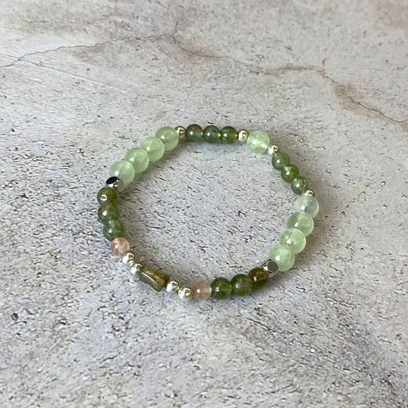 |极细系列| 绿碧玺 金草莓晶 绿锂辉石 葡萄石(4MM手链x手工制作) - 手链/手环 - 宝石 多色