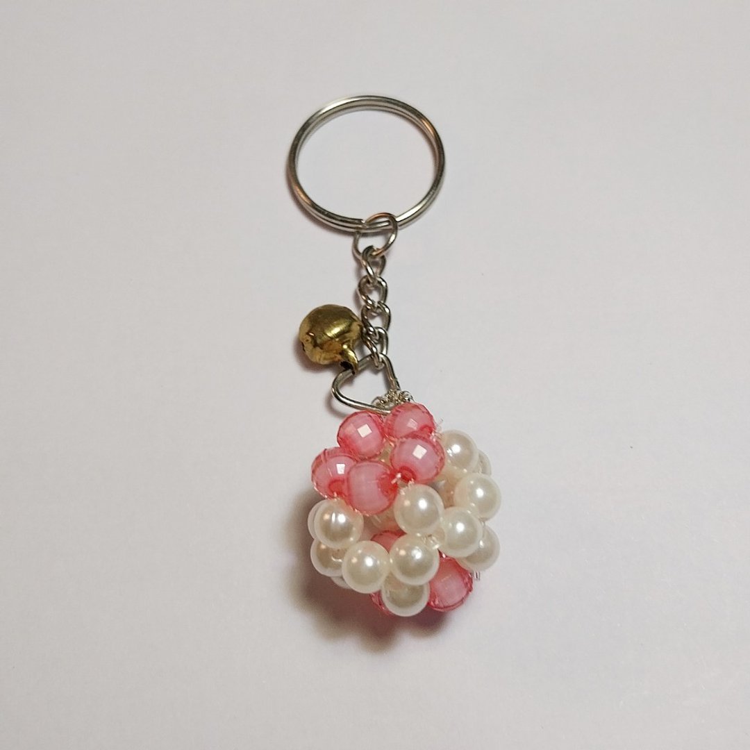 Pink White Ball Bead with Bell Key chain - 吊饰 - 塑料 白色