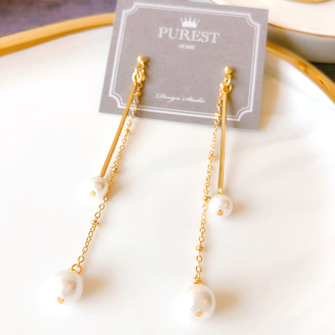 PUREST HOME 舞动女神の日本棉珍珠-垂坠黄铜耳环 - 耳环/耳夹 - 其他材质 