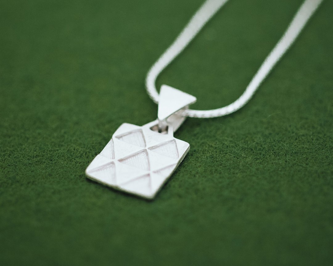 Uroko pendant - dragon scales - unisex necklace - mens necklace - fish scales - 项链 - 银 银色