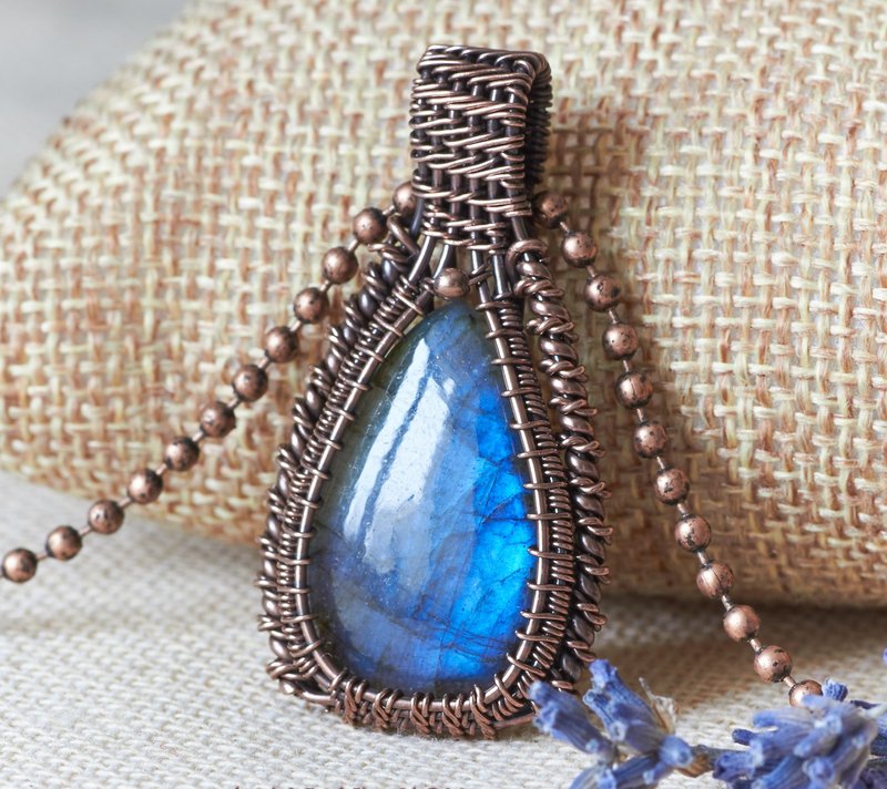 Blue Labradorite Necklace Wire Wrap Copper Pendant - 项链 - 宝石 蓝色