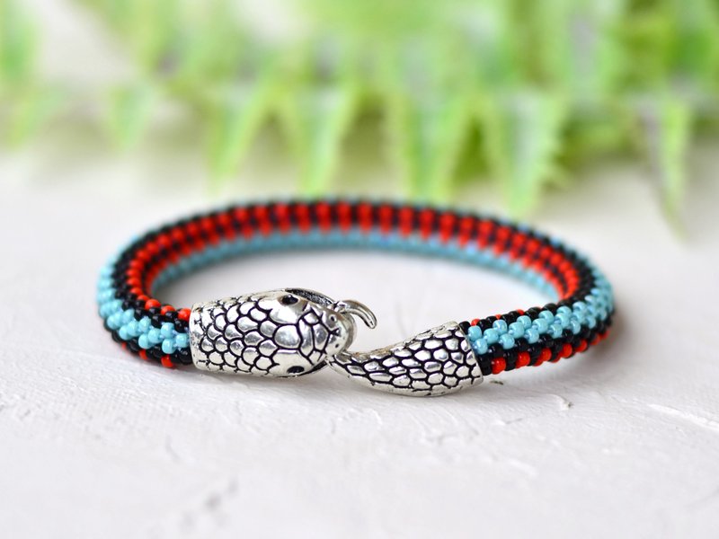 Blue & orange snake bracelet, Turquoise garter snake bracelet, Ouroboros - 手链/手环 - 玻璃 蓝色