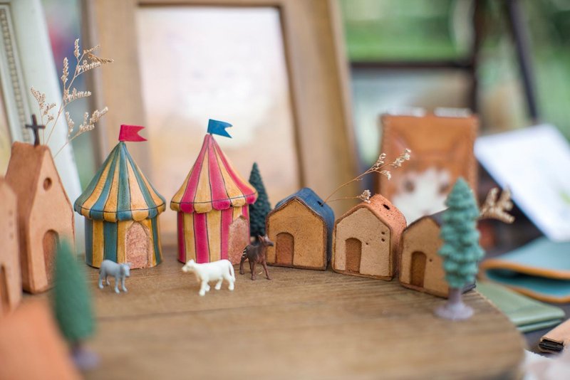 复古马戏团可爱小帐蓬纯牛皮零钱/戒指置物盒 - 收纳用品 - 真皮 红色