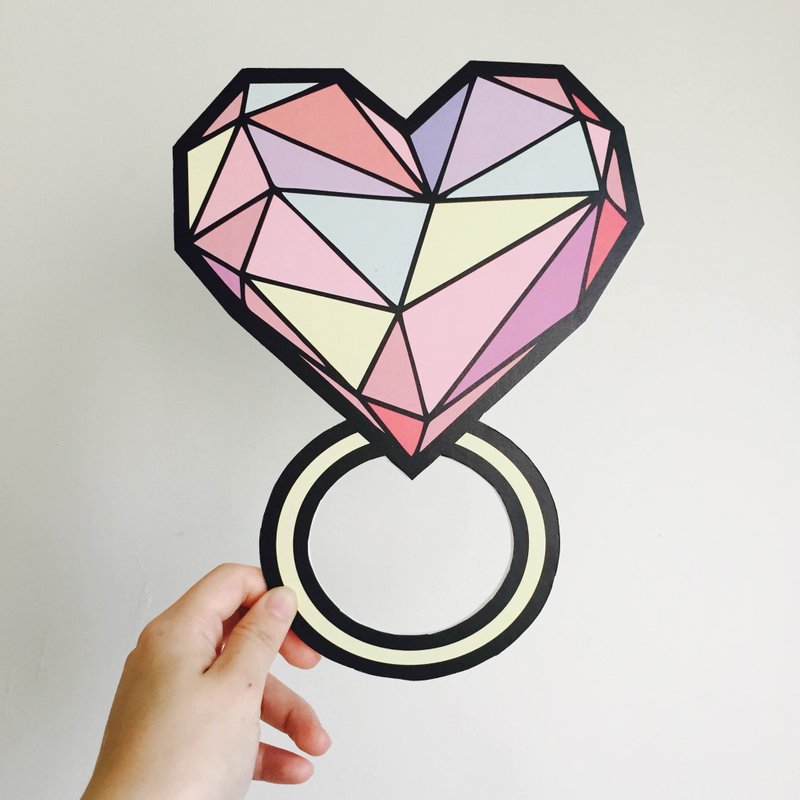 婚礼小物 / 大戒指 / 卡通钻戒 / Q版钻戒 / 求婚道具 立体紫 - 木工/竹艺/纸艺 - 纸 红色