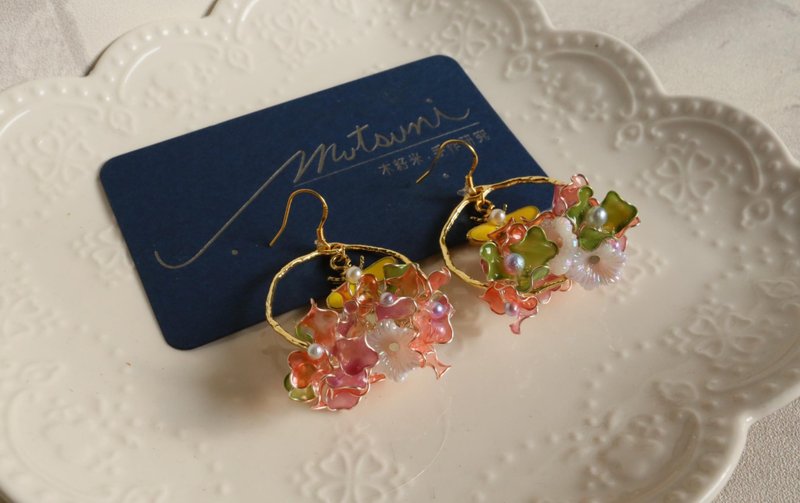 小. 秘. 境 - 耳环/耳夹 - 树脂 多色