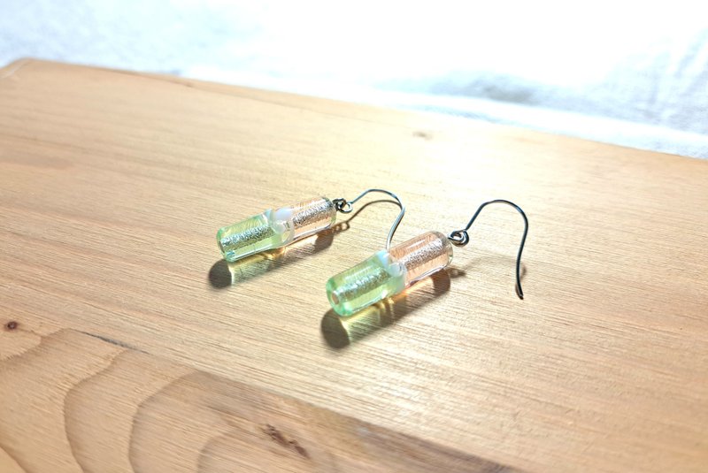 柚子林琉璃 - 朝气 - 双色琉璃耳环 可改夹式 - 耳环/耳夹 - 琉璃 多色