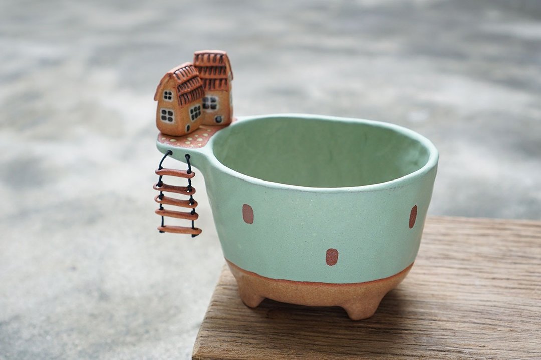 Plant pot with a houses,two tone,cactus,ceramics,pottery,handmade - 花瓶/陶器 - 陶 蓝色