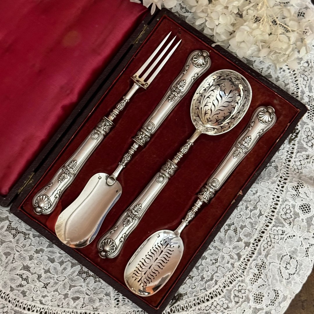 50392-绝美法国古董全件纯银餐具组附原盒密涅瓦950标记 - 餐刀/叉/匙组合 - 纯银 