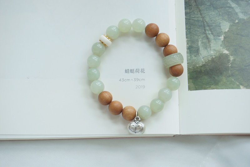 天然和田玉 /和阗玉-晴水玉 老山檀 纯银瓜坠设计手串手持s - 手链/手环 - 玉石 绿色