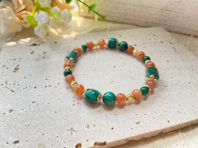 招财。旺业。化太岁。情绪疗愈。金太阳/孔雀石 天然石手链 - 手链/手环 - 半宝石 绿色