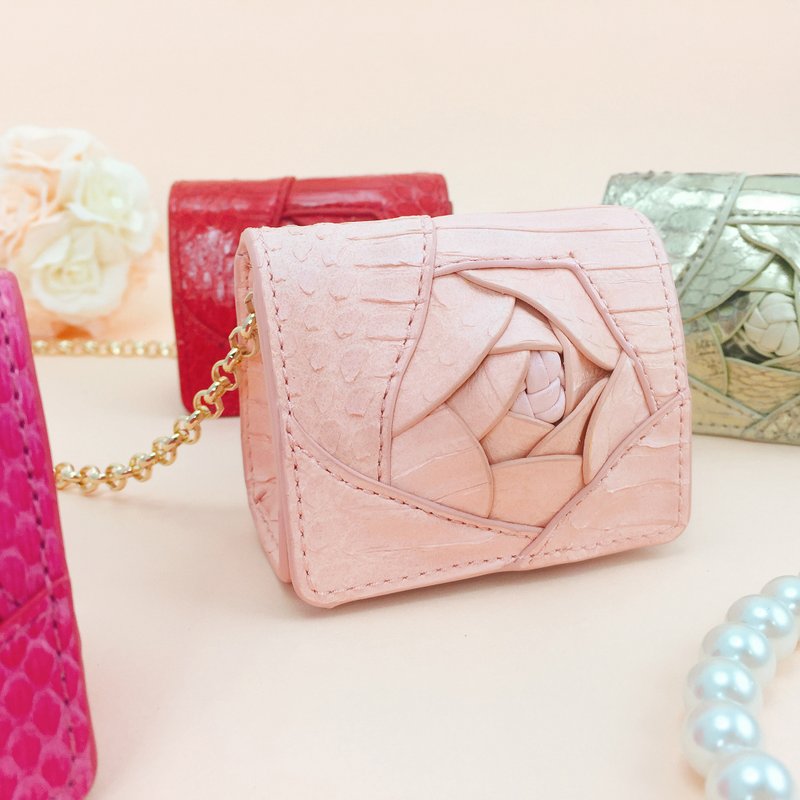 Ai Charm 真蛇皮玫瑰斜跨包/小袋/戒指盒 - 钥匙链/钥匙包 - 真皮 