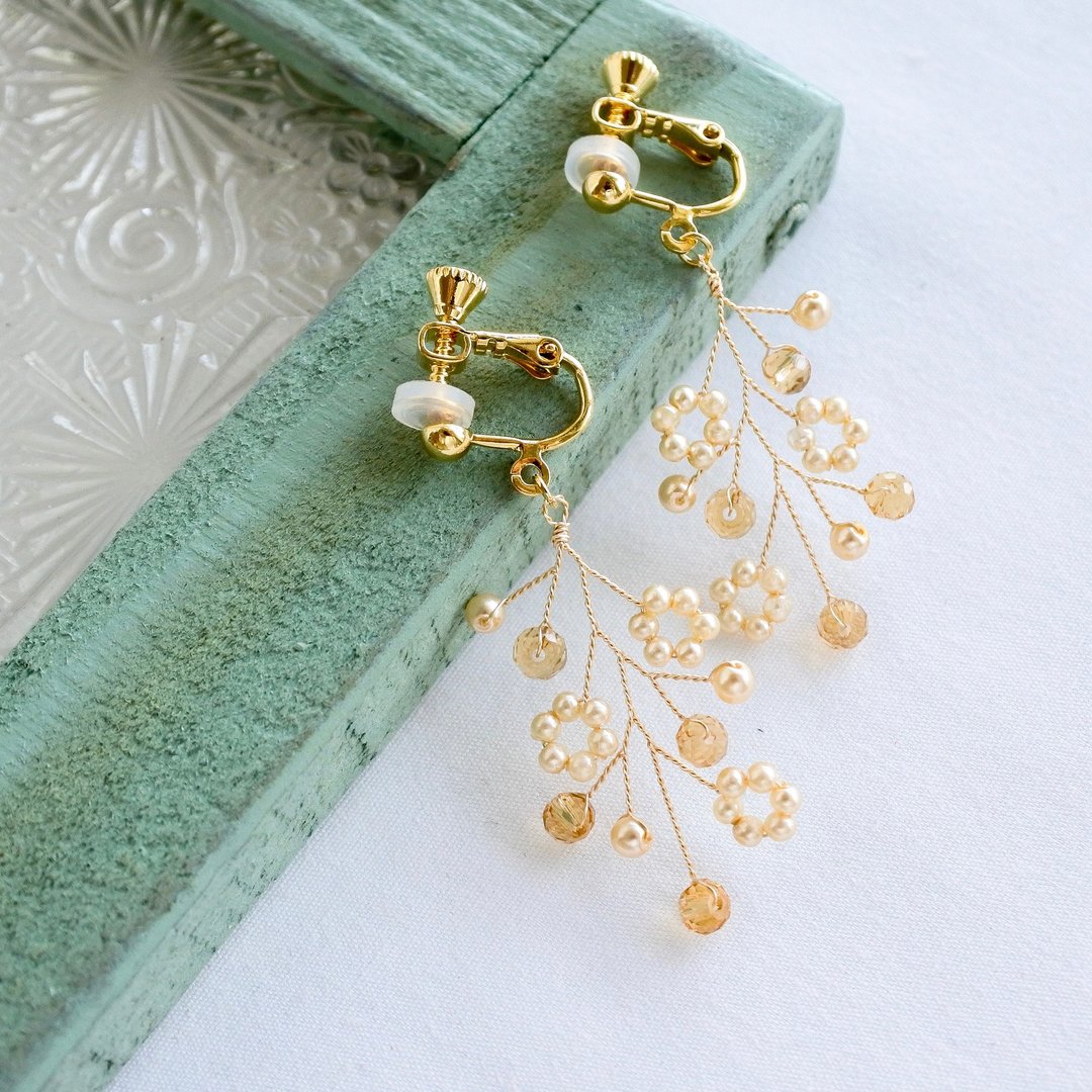 Hanaakari (Champagne Gold) wire accessory - 耳环/耳夹 - 其他金属 金色