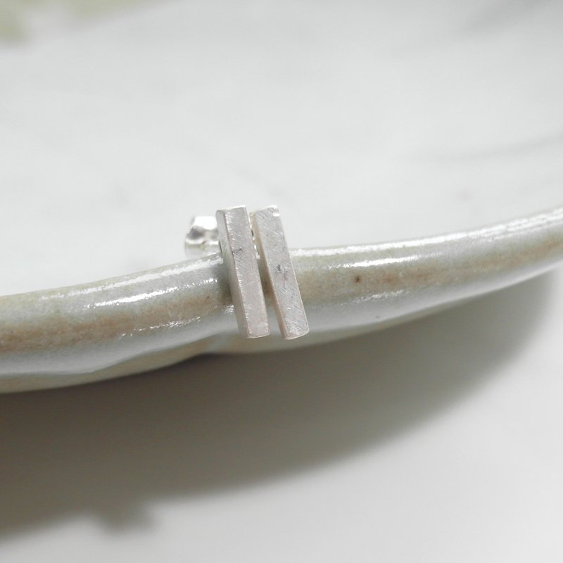 长条几何纯银耳环(S) L series earring - 耳环/耳夹 - 纯银 银色