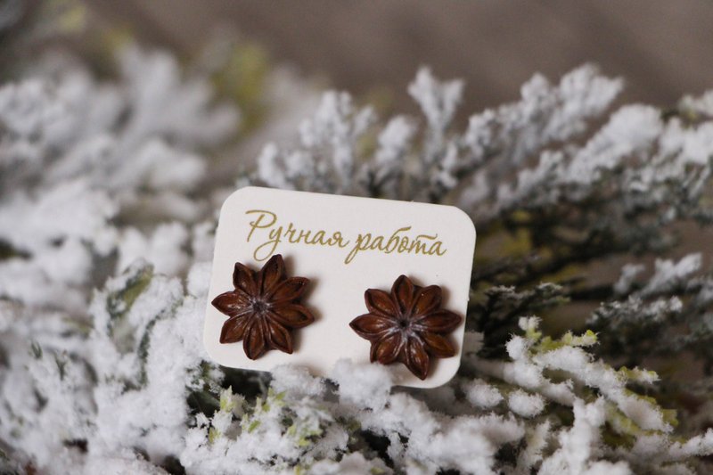 圣诞耳环 八角造型耳钉 - 耳环/耳夹 - 粘土 咖啡色