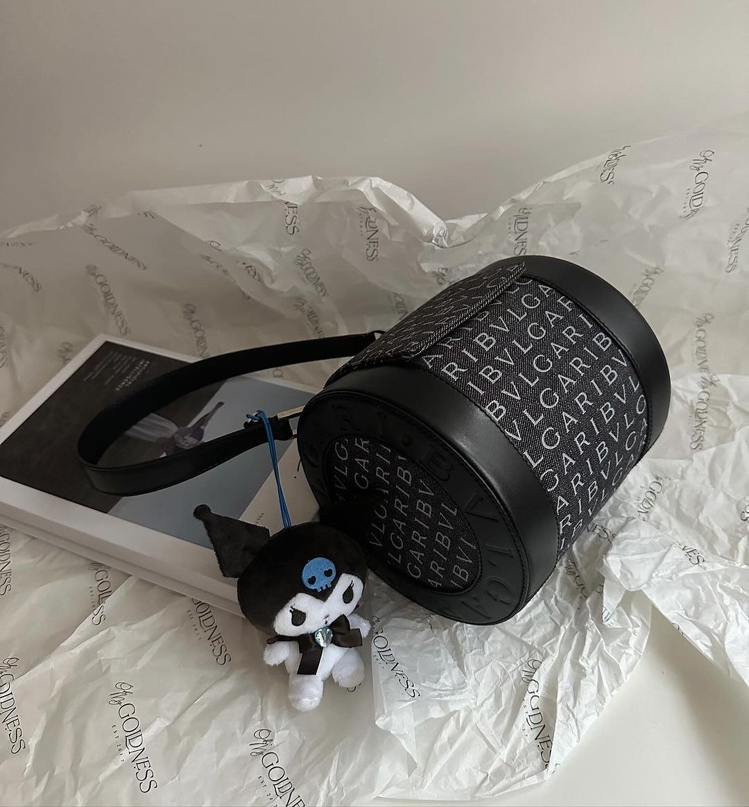中古包 Bvlgari宝格丽 罕有牛仔色圆桶包 - 束口袋双肩包 - 棉 黑色