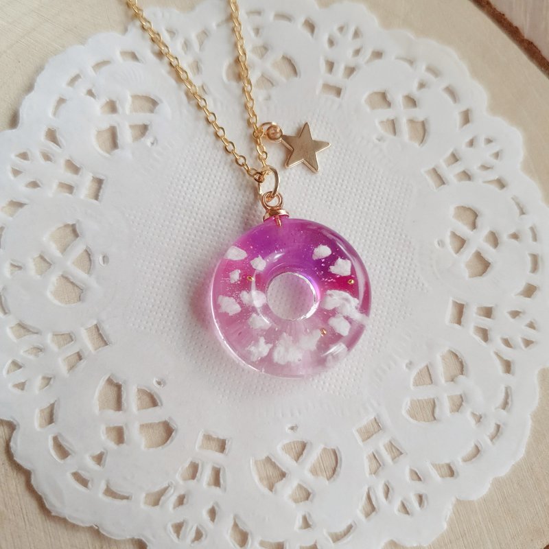 14K包金 项链 吊坠 甜甜圈 白云 晚霞 梦幻 星星 可爱 礼物 手作 - 项链 - 树脂 紫色