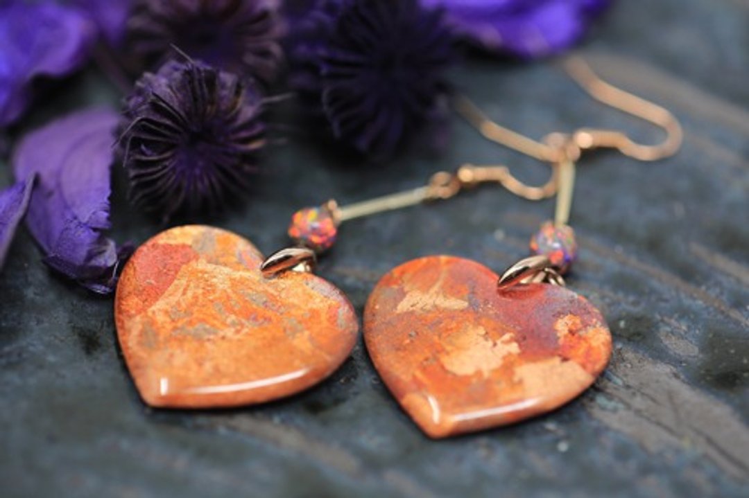 Noble Heart Earrings &amp; Clip-On - 耳环/耳夹 - 塑料 