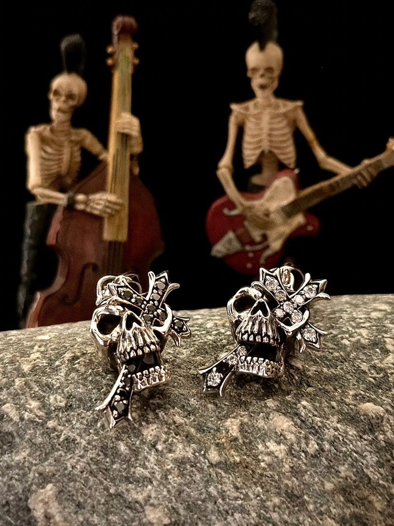 【新品】十字骷髅坠/庞克/单坠 - 项链 - 纯银 银色