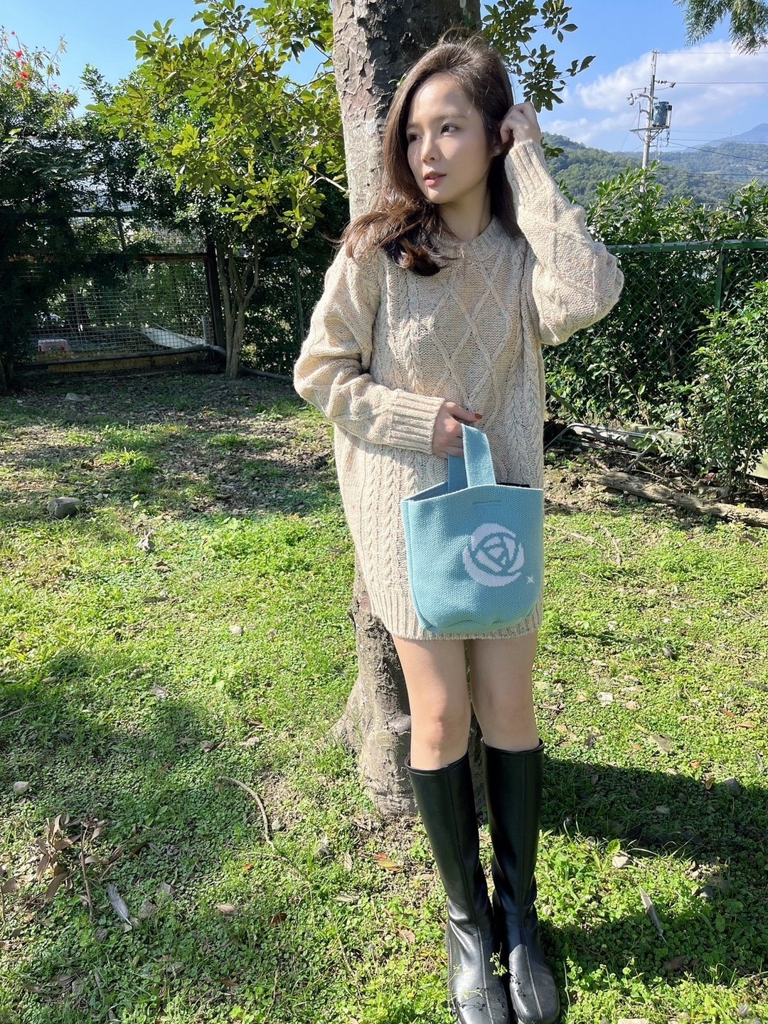 Venus 彩点长针织衣(杏)-台湾制-针织衫-毛衣 - 女装针织衫/毛衣 - 聚酯纤维 